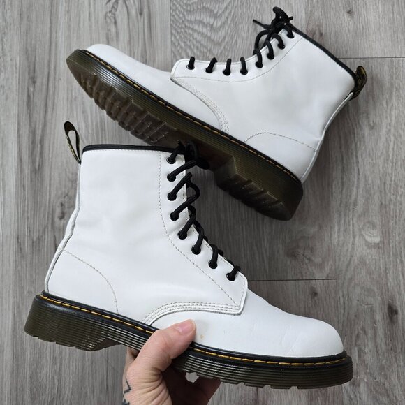Dr. Martens | 1460 white vegan leather indie combat boots | WMS 7 - Picture 1 of 9